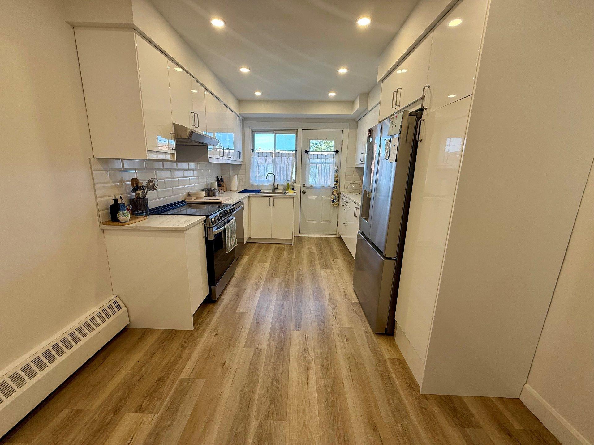 









11595


Rue Joseph-Casavant

,
Montréal (Ahuntsic-Cartierville),




QC
H3M2B9

