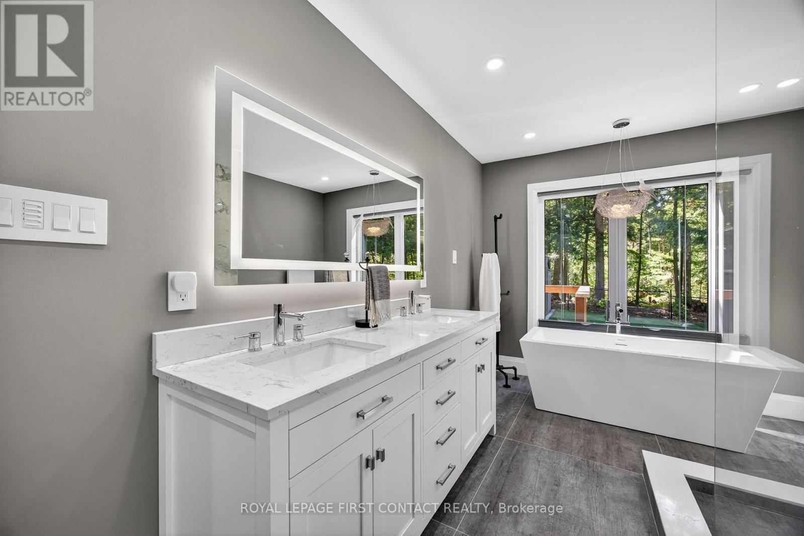 












3200 GOLDSTEIN ROAD

,
Severn,




Ontario
L0K2B0

