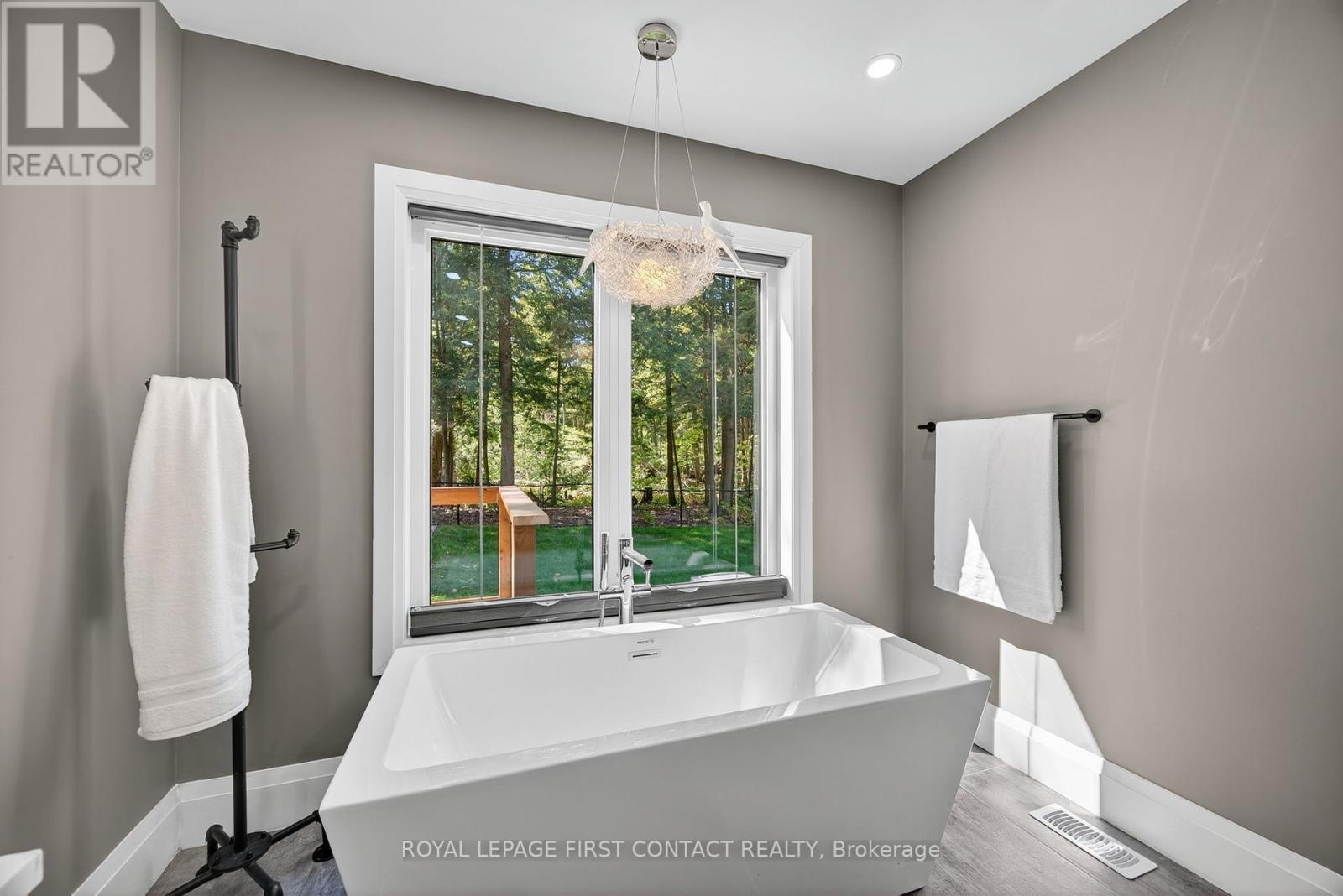 












3200 GOLDSTEIN ROAD

,
Severn,




Ontario
L0K2B0

