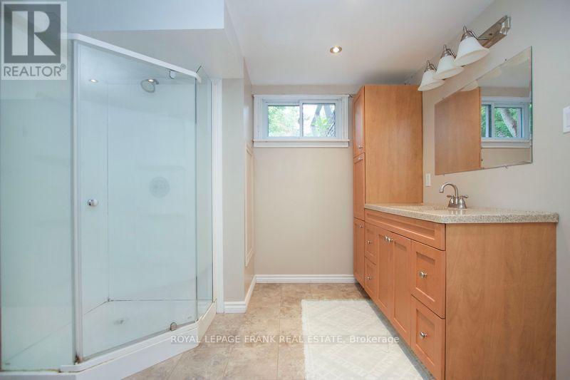 












5 ACADIA DRIVE

,
Cobourg,




Ontario
K9A1T8

