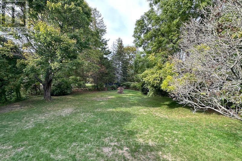












5 ACADIA DRIVE

,
Cobourg,




Ontario
K9A1T8

