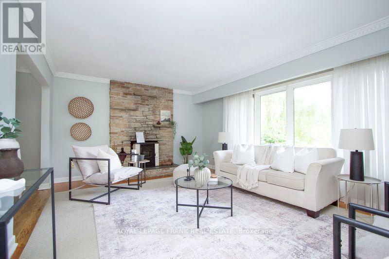 












5 ACADIA DRIVE

,
Cobourg,




Ontario
K9A1T8


