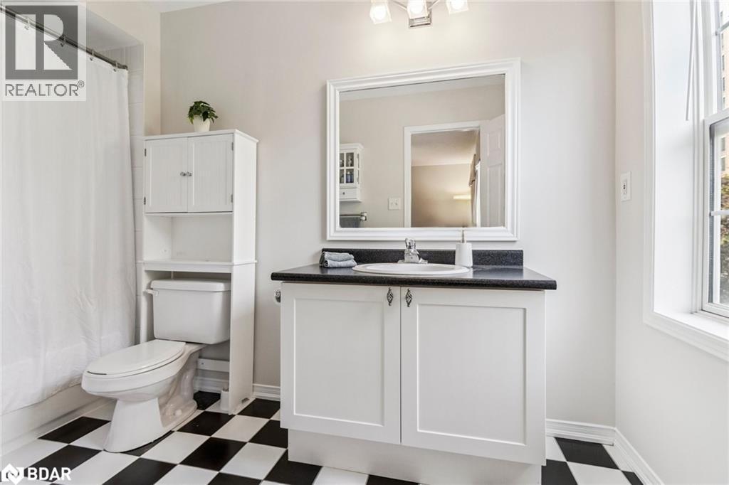 












90 GEORGIAN Drive

,
Oakville,




Ontario
L6H6V1

