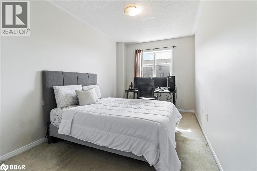 












90 GEORGIAN Drive

,
Oakville,




Ontario
L6H6V1

