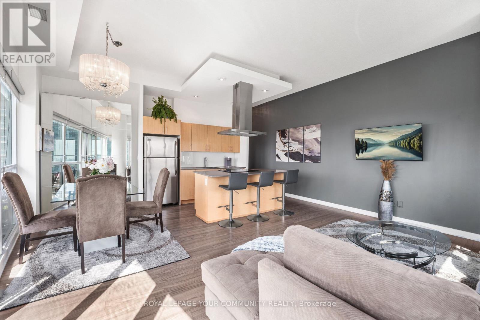 












1226 - 165 LEGION ROAD N

,
Toronto,




Ontario
M8Y0B3

