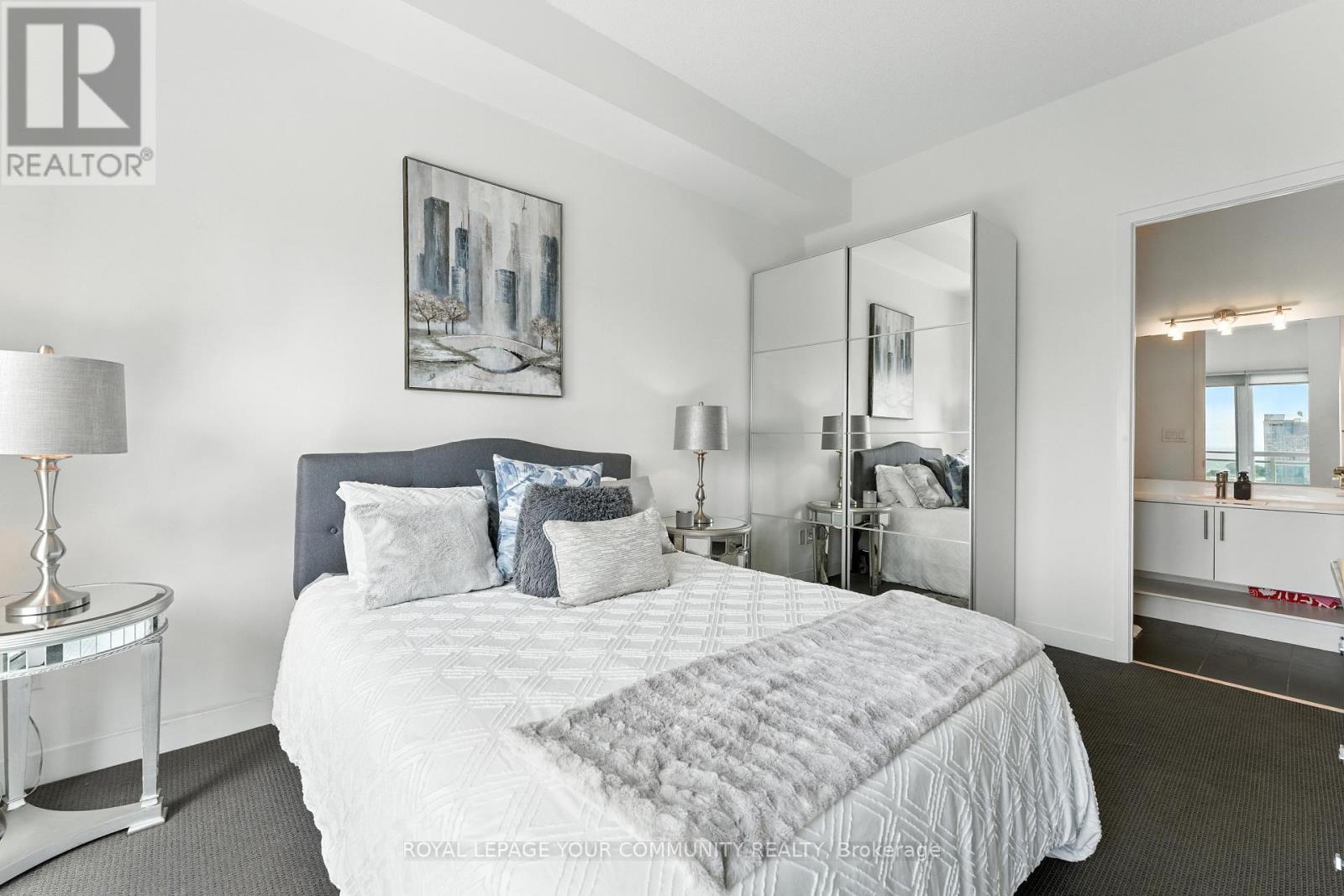 












1226 - 165 LEGION ROAD N

,
Toronto,




Ontario
M8Y0B3

