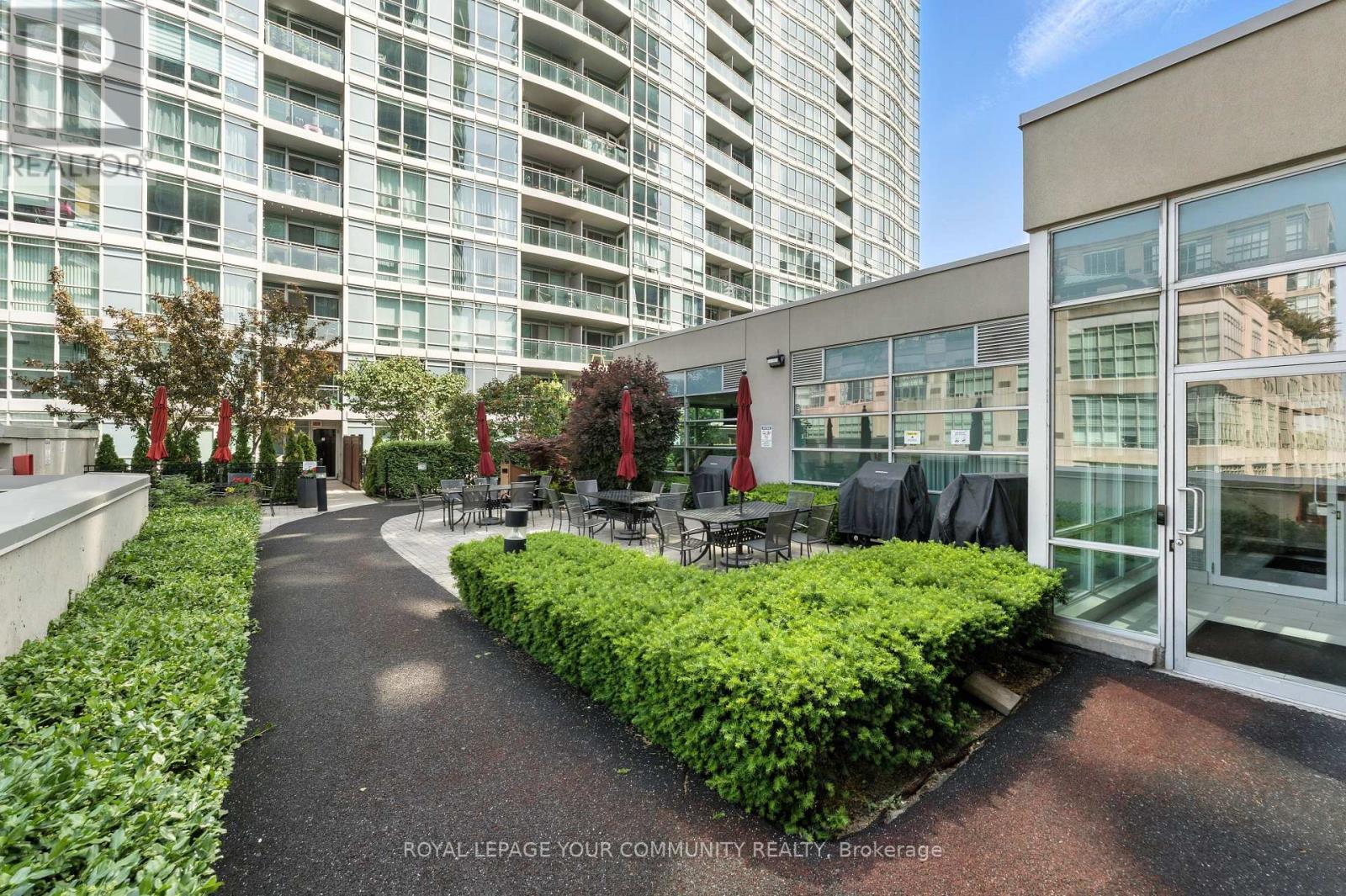 












1226 - 165 LEGION ROAD N

,
Toronto,




Ontario
M8Y0B3

