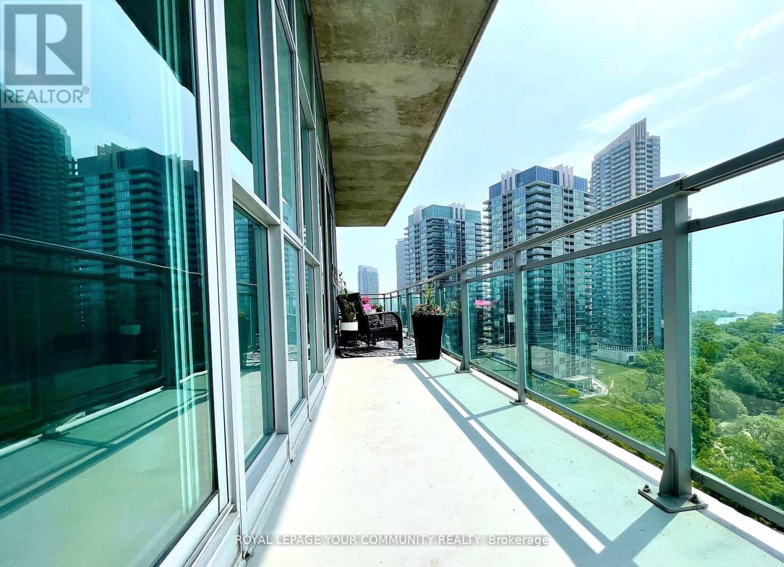 












1226 - 165 LEGION ROAD N

,
Toronto,




Ontario
M8Y0B3

