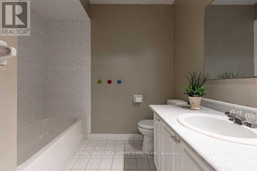 












2220 RIDGE LANDING

,
Oakville,




Ontario
L6M3L7

