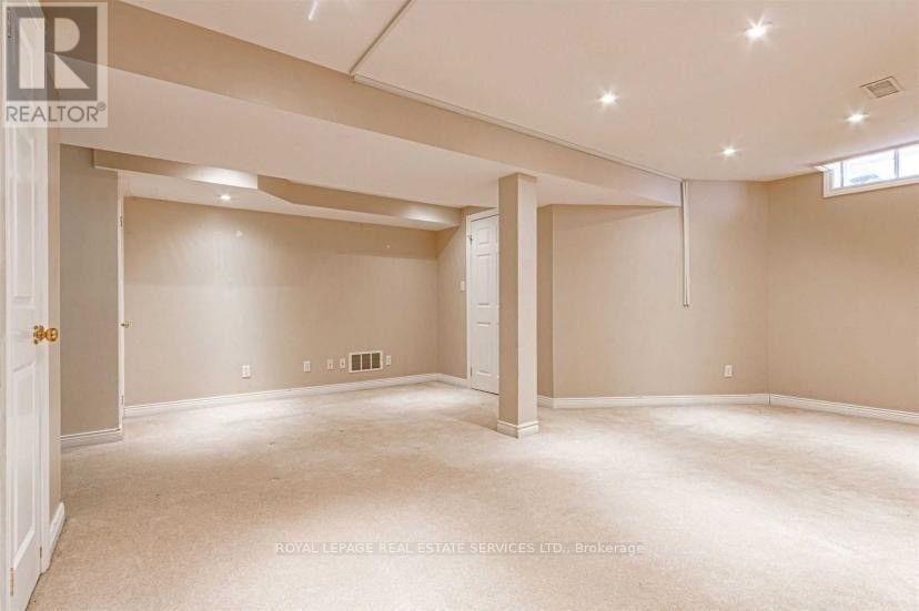 












2220 RIDGE LANDING

,
Oakville,




Ontario
L6M3L7

