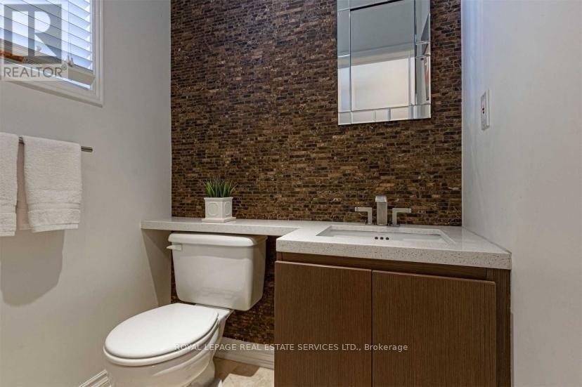 












2220 RIDGE LANDING

,
Oakville,




Ontario
L6M3L7

