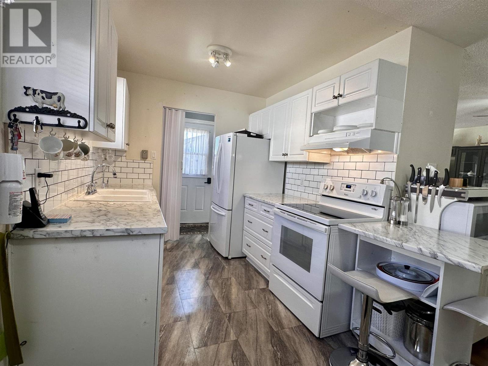 












62 Taylor BLVD

,
Elliot Lake,




Ontario
P5A3H8

