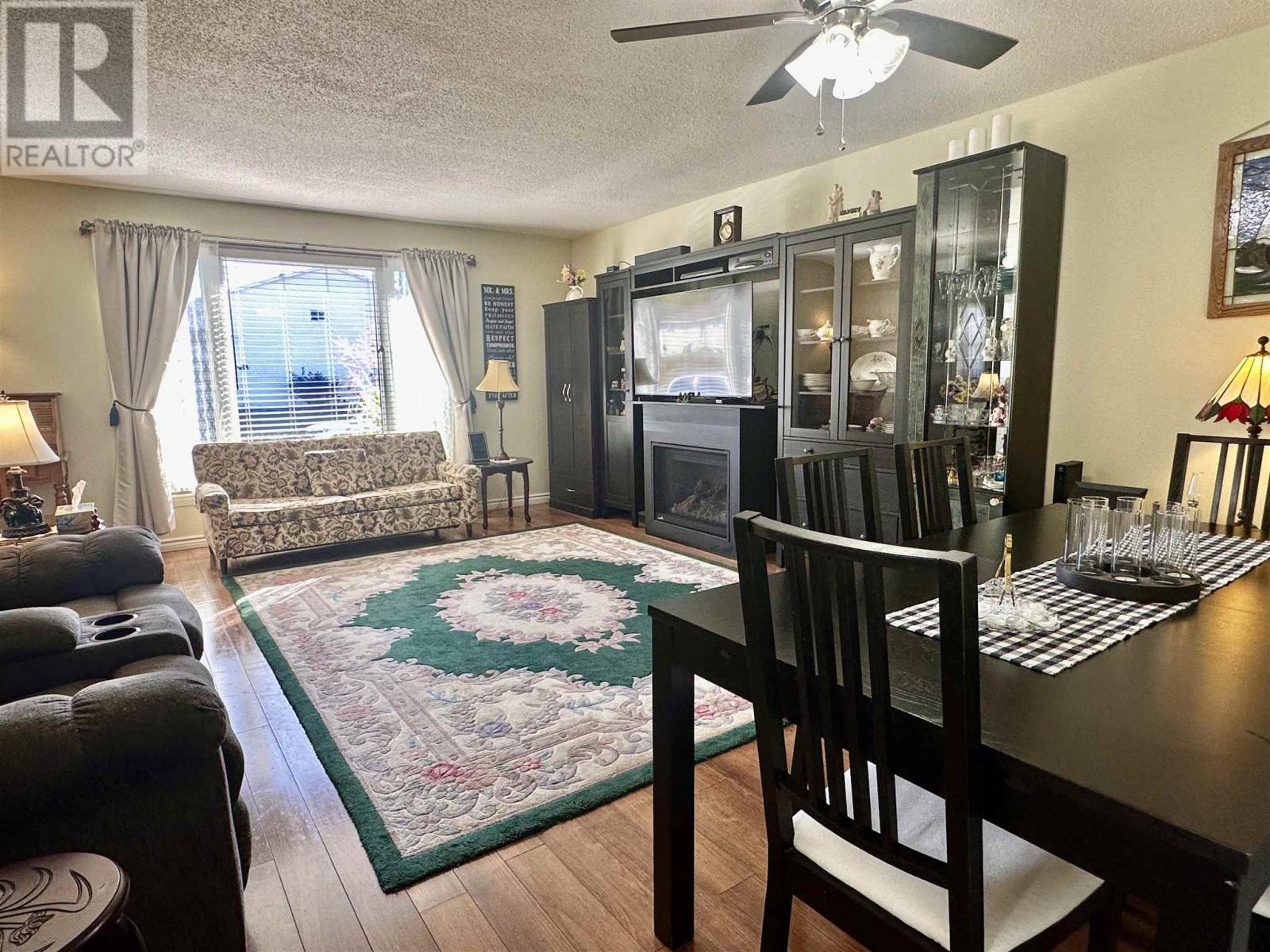 












62 Taylor BLVD

,
Elliot Lake,




Ontario
P5A3H8

