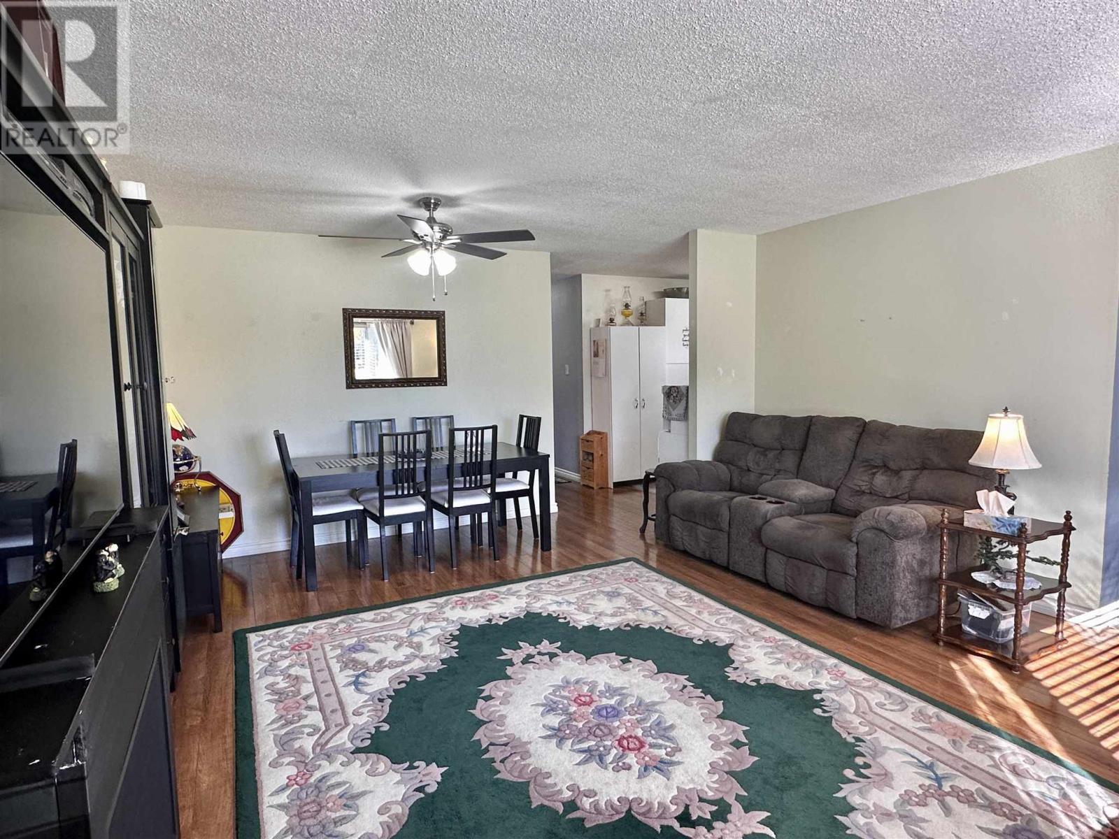 












62 Taylor BLVD

,
Elliot Lake,




Ontario
P5A3H8

