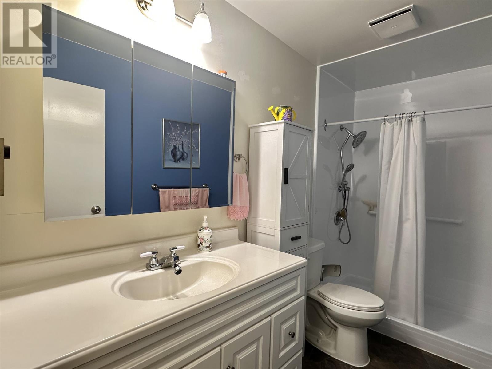 












62 Taylor BLVD

,
Elliot Lake,




Ontario
P5A3H8

