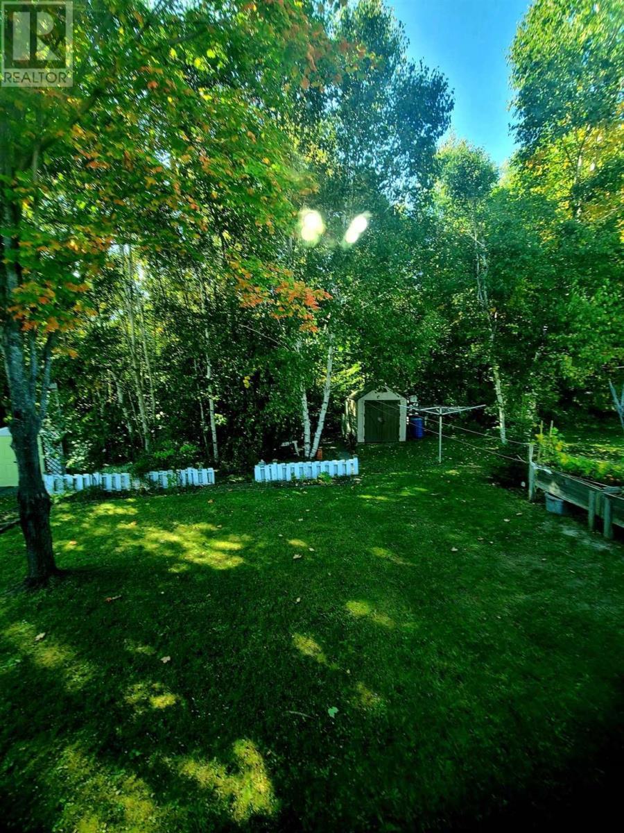 












62 Taylor BLVD

,
Elliot Lake,




Ontario
P5A3H8

