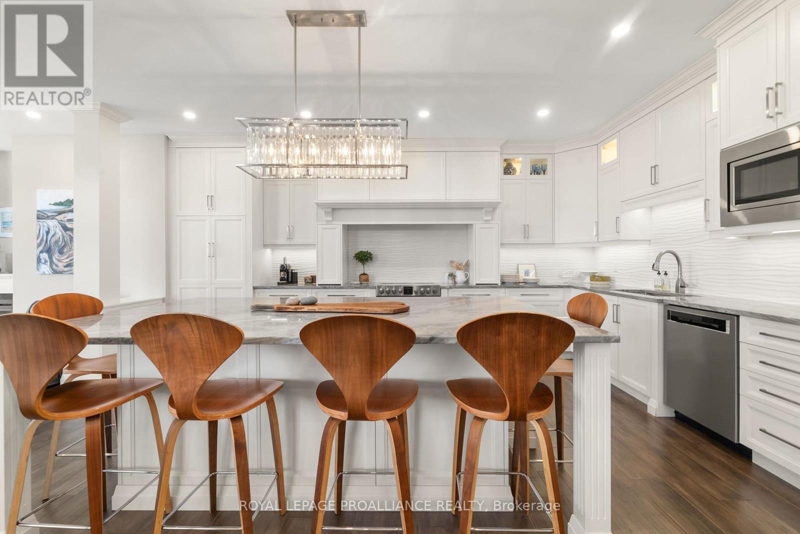 












77 NAVIGATION DRIVE

,
Prince Edward County (Ameliasburg Ward),




Ontario
K8N0G1

