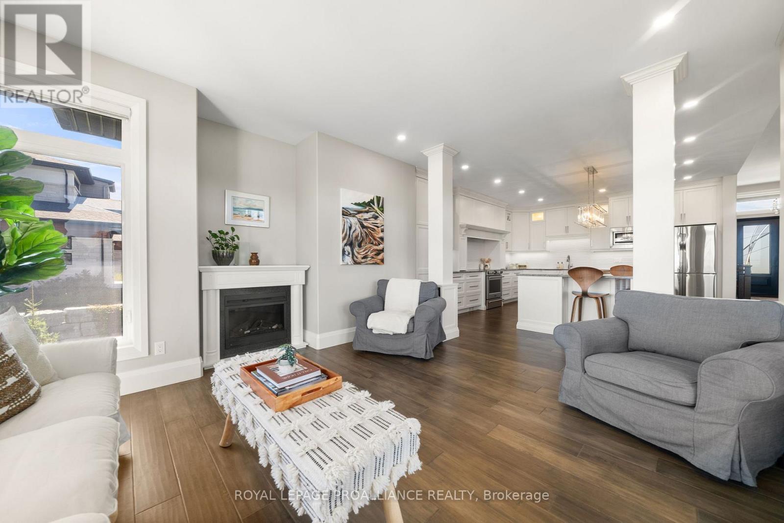 












77 NAVIGATION DRIVE

,
Prince Edward County (Ameliasburg Ward),




Ontario
K8N0G1

