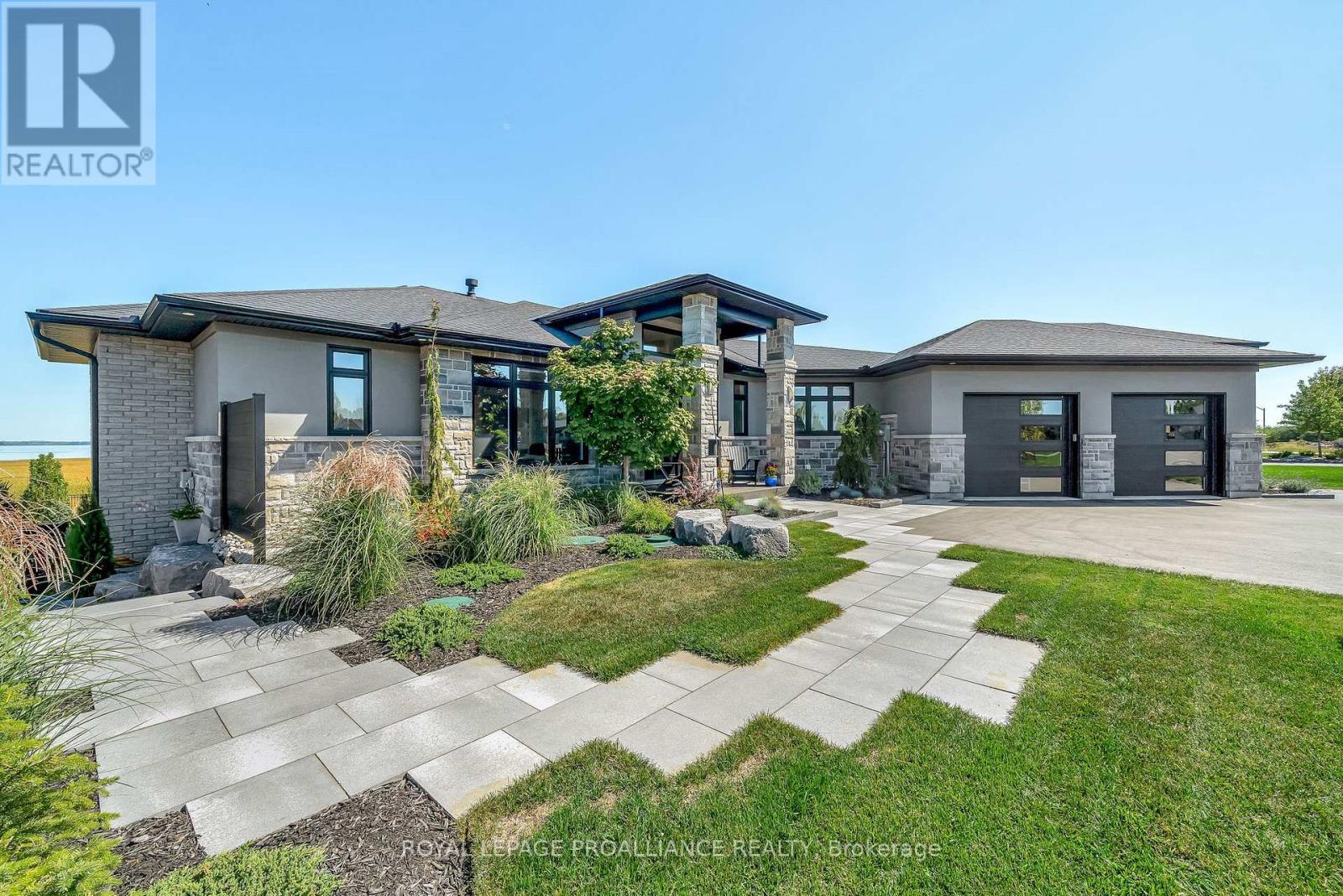 












77 NAVIGATION DRIVE

,
Prince Edward County (Ameliasburg Ward),




Ontario
K8N0G1


