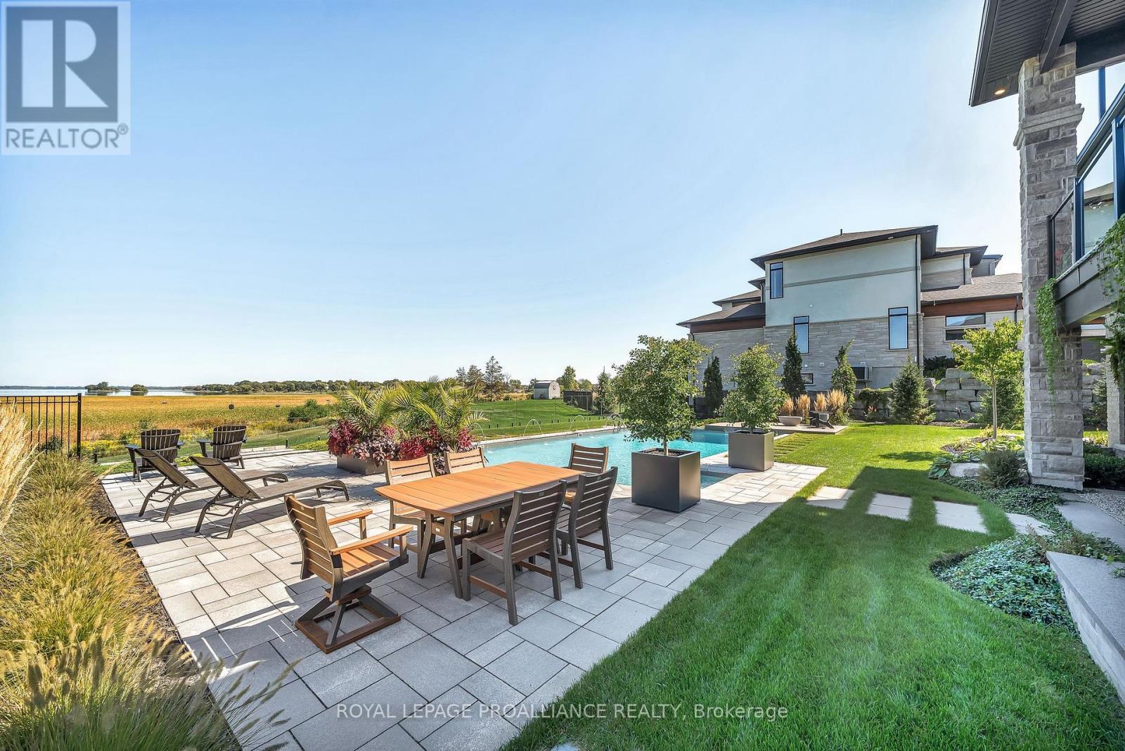 












77 NAVIGATION DRIVE

,
Prince Edward County (Ameliasburg Ward),




Ontario
K8N0G1

