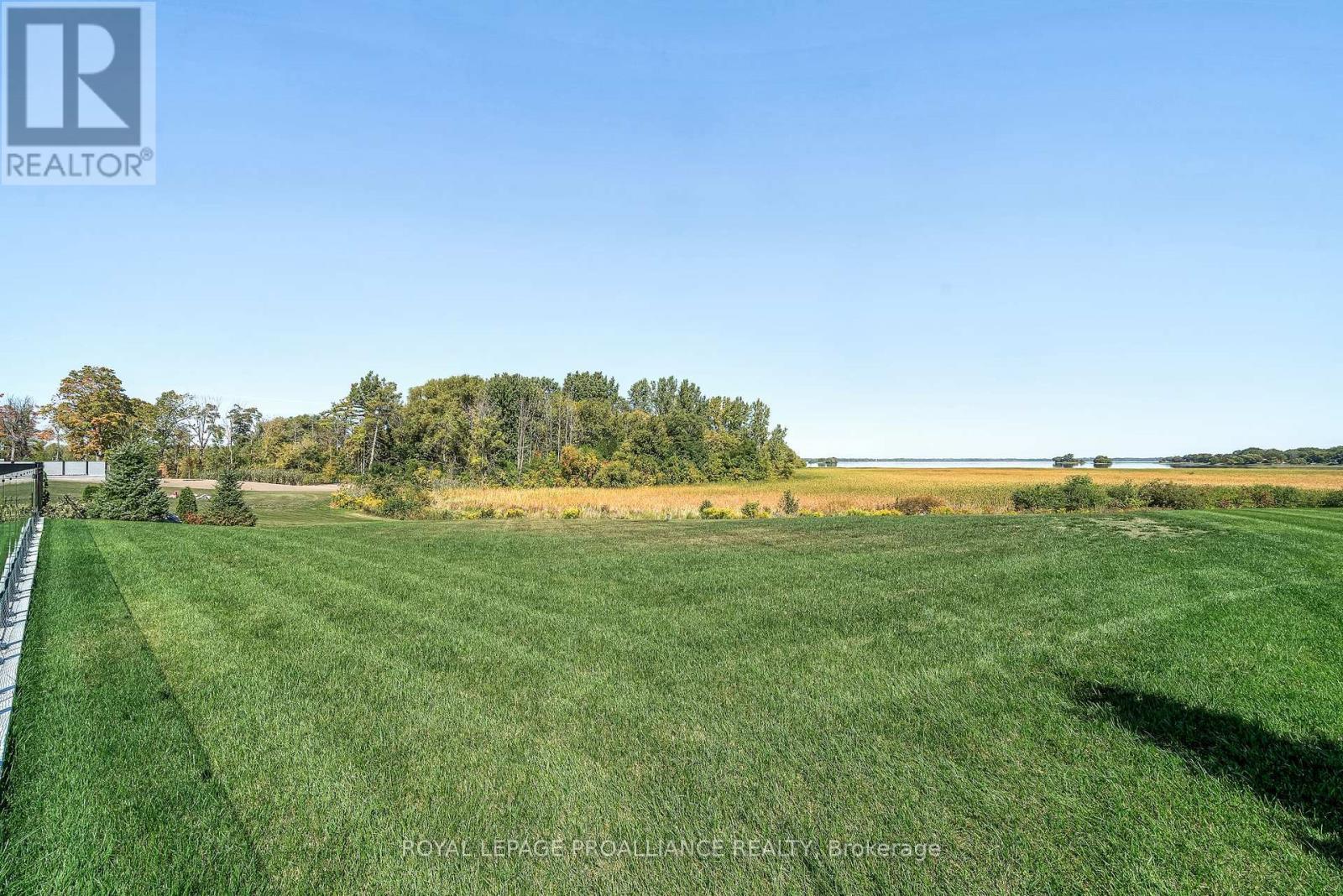 












77 NAVIGATION DRIVE

,
Prince Edward County (Ameliasburg Ward),




Ontario
K8N0G1

