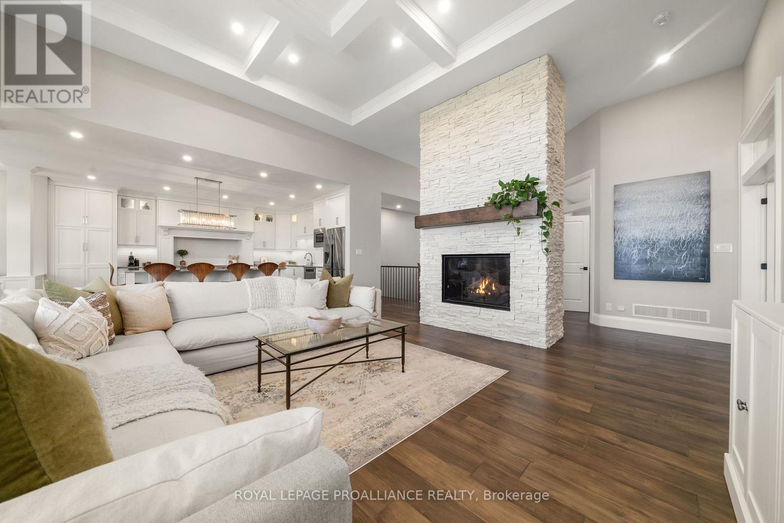 












77 NAVIGATION DRIVE

,
Prince Edward County (Ameliasburg Ward),




Ontario
K8N0G1


