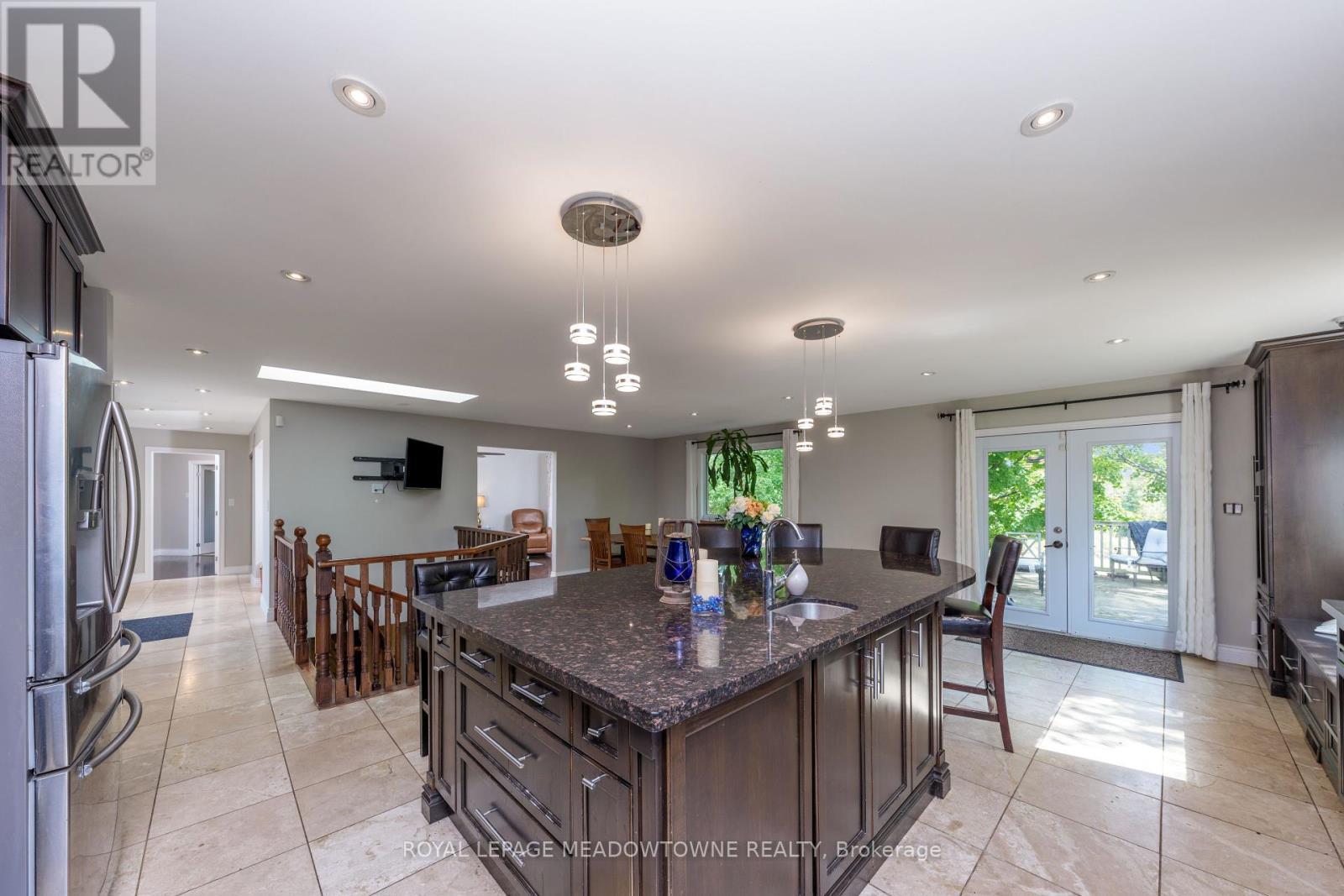 












1 CASSIDY LANE

,
Caledon,




Ontario
L7C1P5

