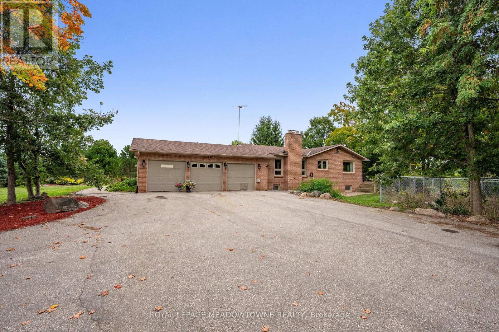 












1 CASSIDY LANE

,
Caledon,




Ontario
L7C1P5

