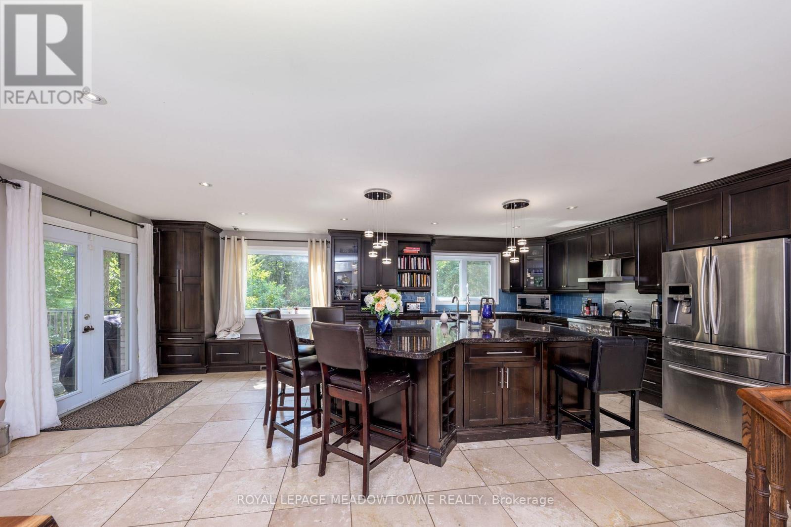 












1 CASSIDY LANE

,
Caledon,




Ontario
L7C1P5

