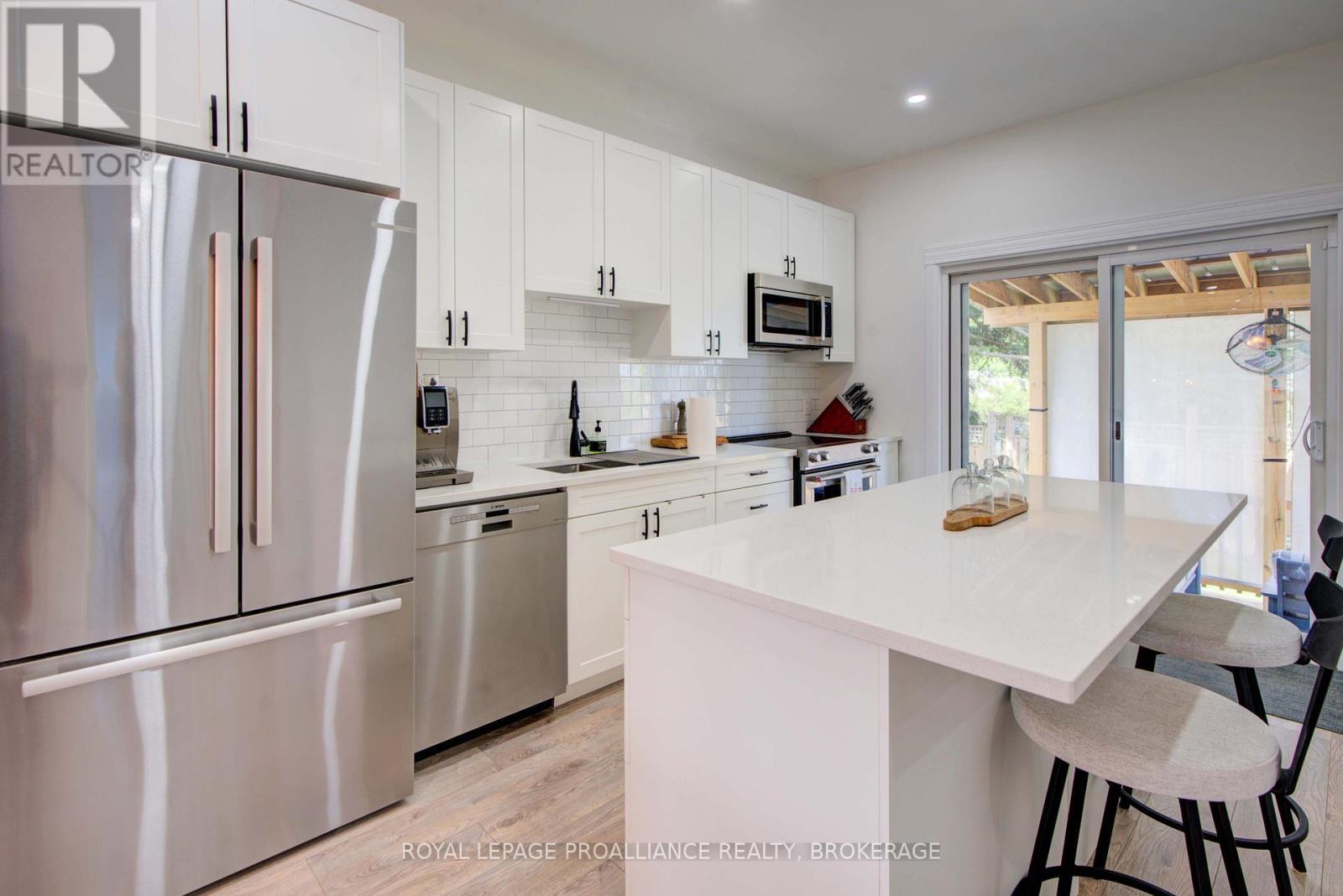 












125 MAPLECROFT COURT

,
Gananoque,




Ontario
K7G0A6

