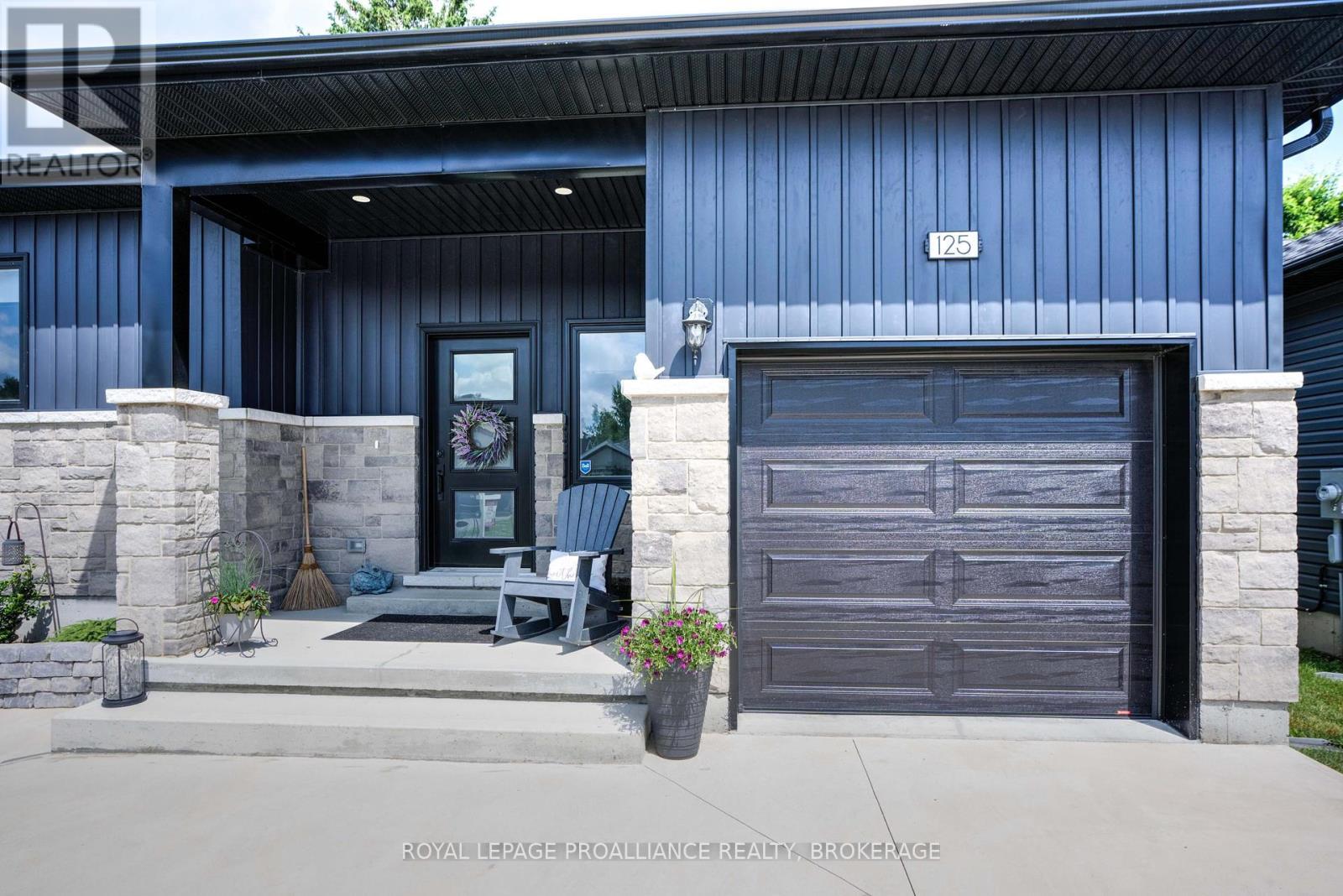 












125 MAPLECROFT COURT

,
Gananoque,




Ontario
K7G0A6

