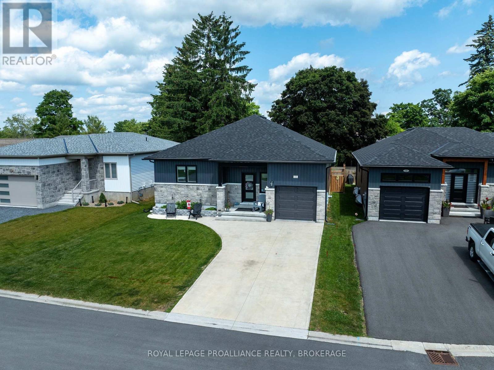 












125 MAPLECROFT COURT

,
Gananoque,




Ontario
K7G0A6


