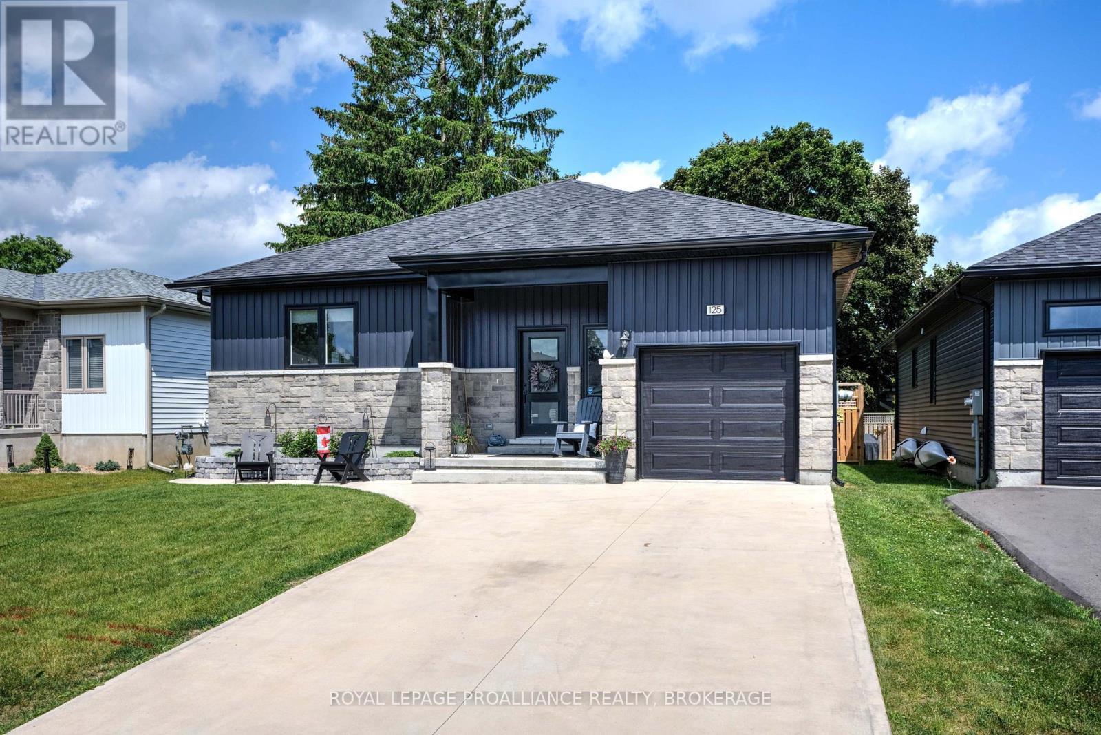 












125 MAPLECROFT COURT

,
Gananoque,




Ontario
K7G0A6

