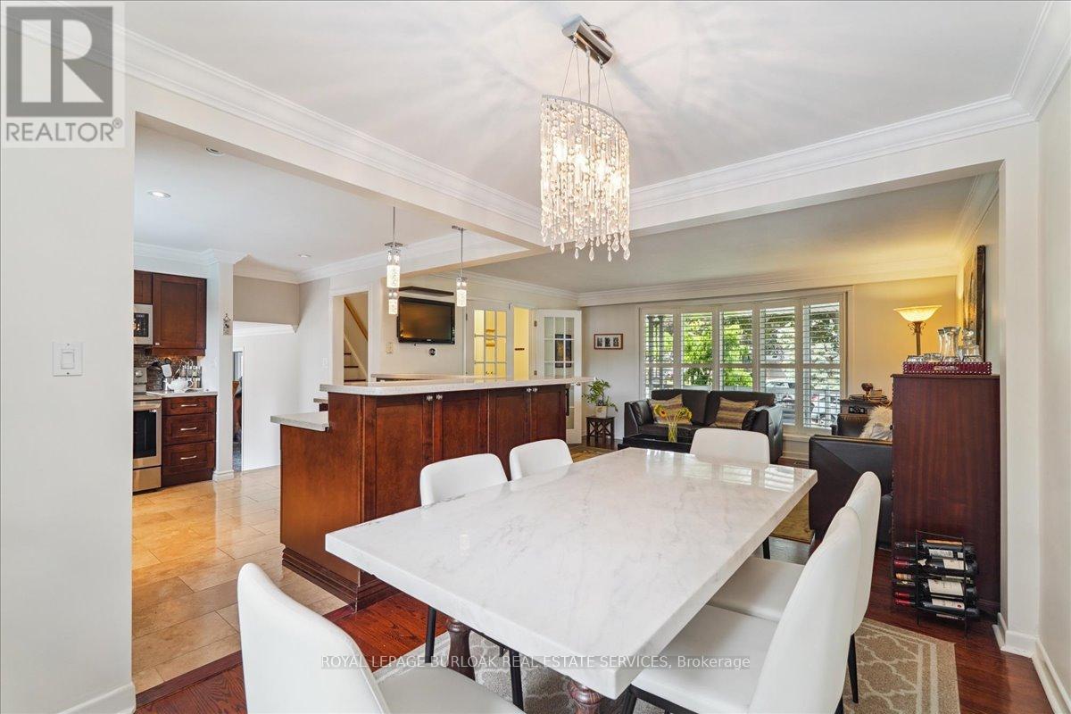 












510 FENWICK PLACE

,
Burlington,




Ontario
L7N2W8

