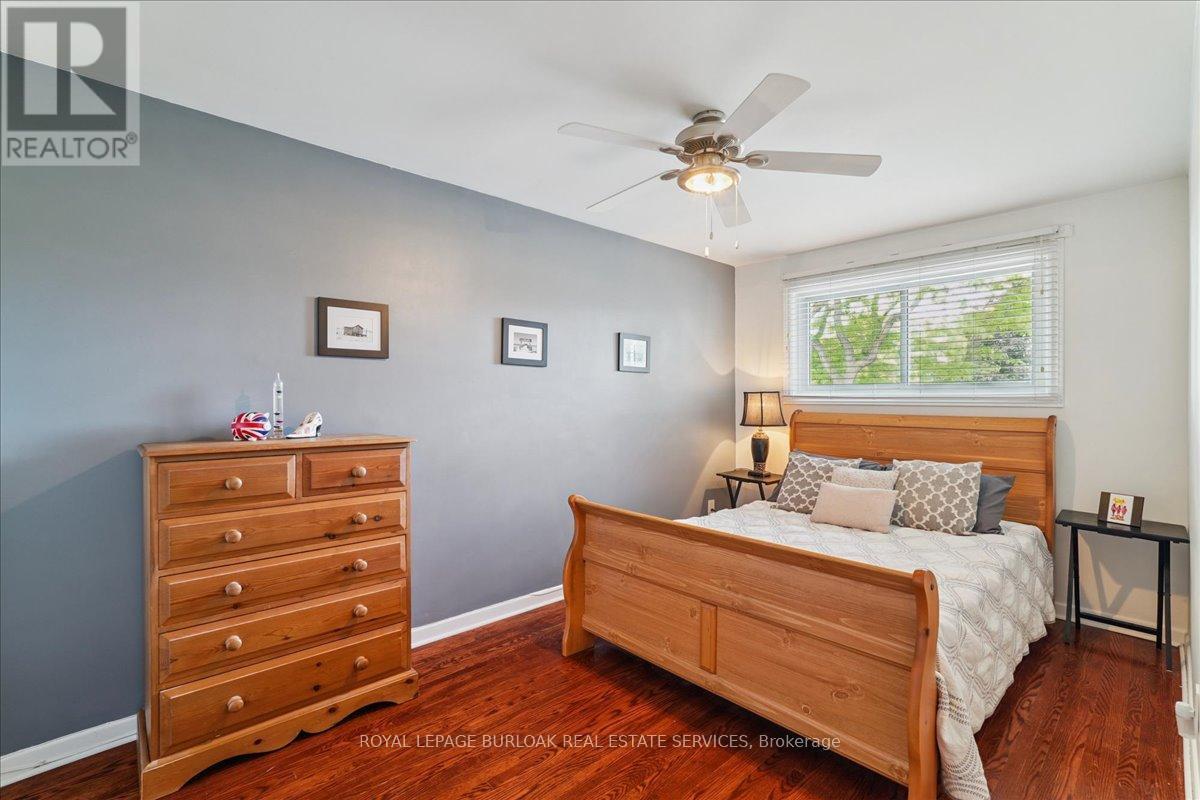 












510 FENWICK PLACE

,
Burlington,




Ontario
L7N2W8

