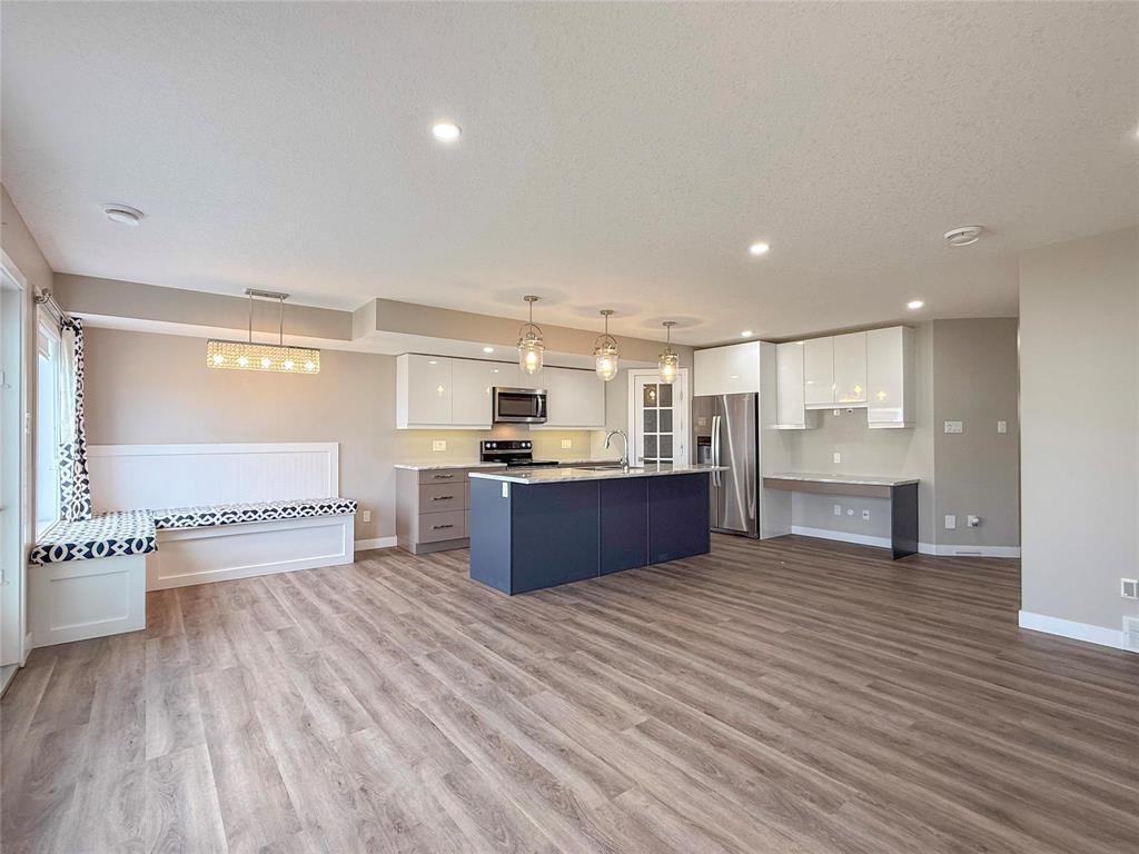 












43 Cobalt Crescent

,
Brandon,




Manitoba
R7A7W5

