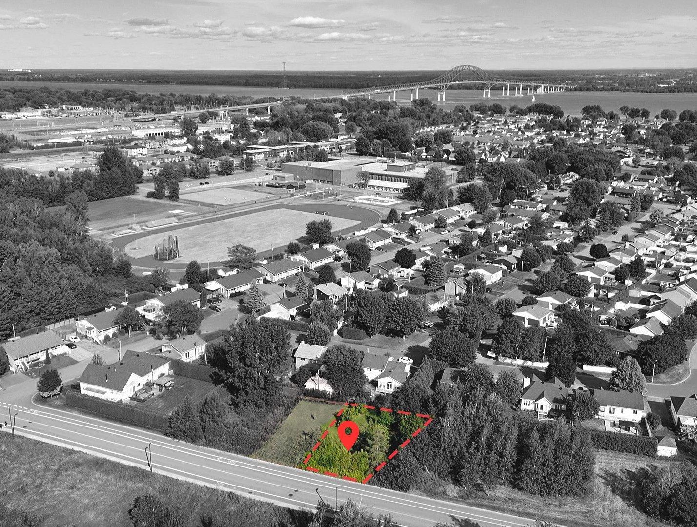 












Boul. des Athlètes

,
Trois-Rivières,







QC
G9B0E1

