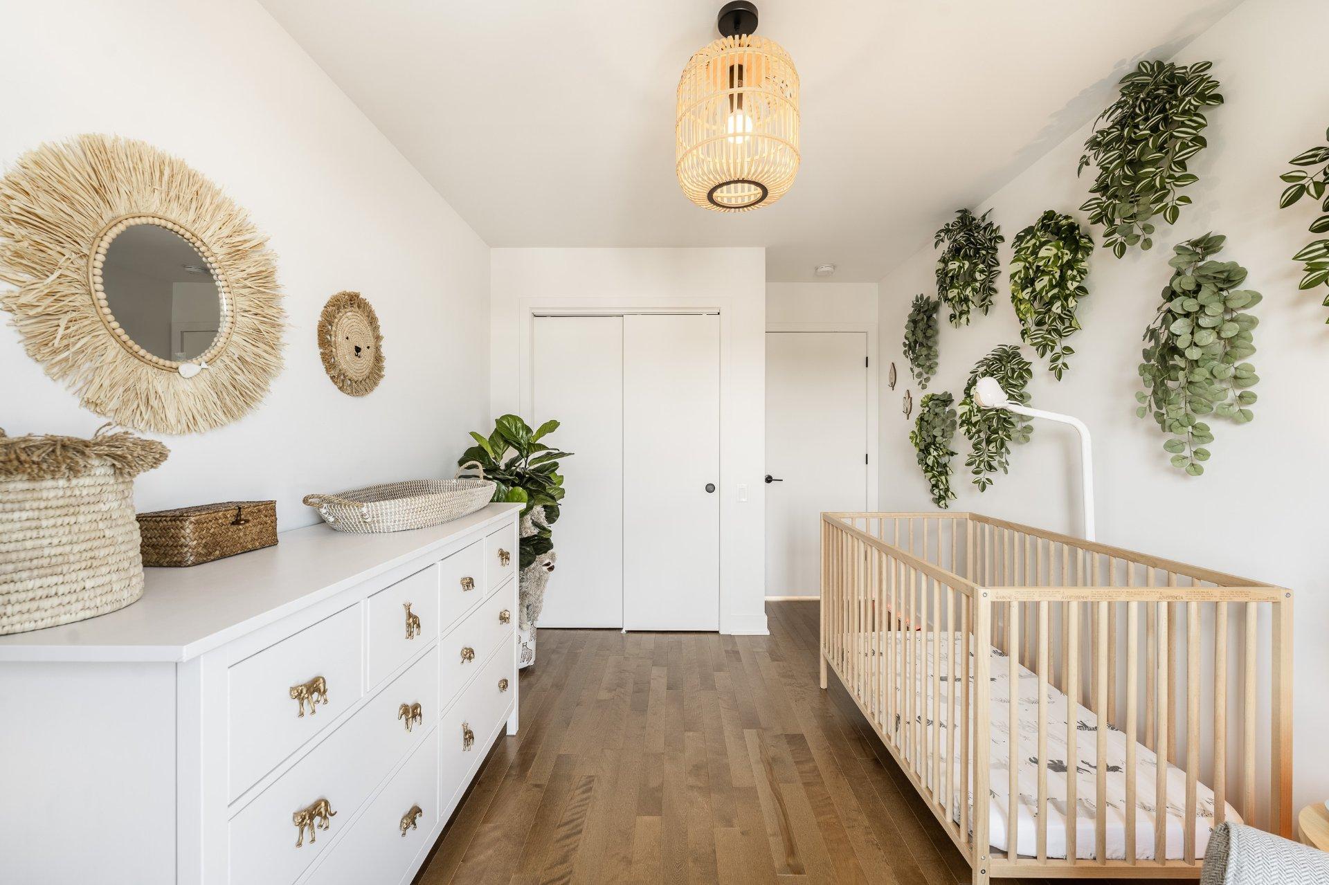 









40Z


Place Boulay

,
Saint-Basile-le-Grand,




QC
J3N0C6

