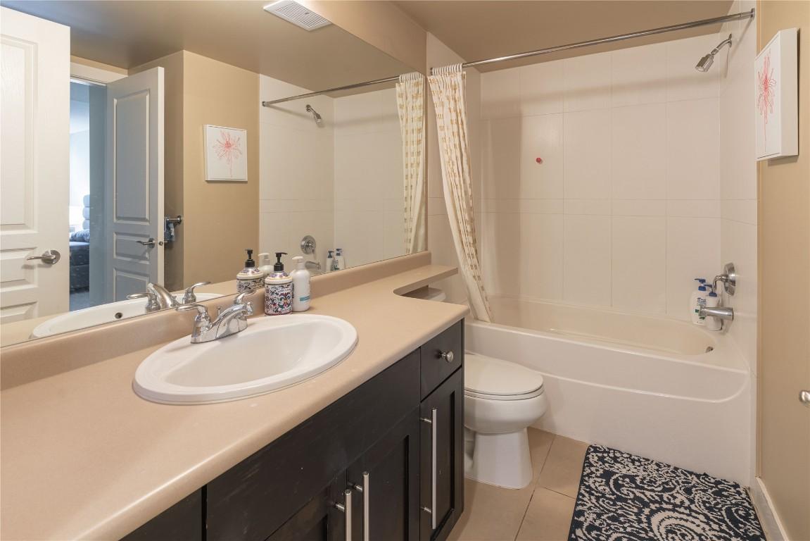 









1089


Sunset

Drive, 218,
Kelowna,




BC
V1Y 9Z3

