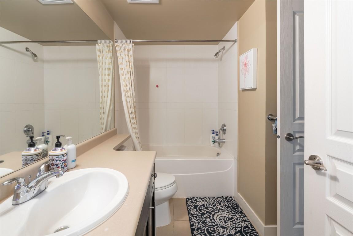 









1089


Sunset

Drive, 218,
Kelowna,




BC
V1Y 9Z3

