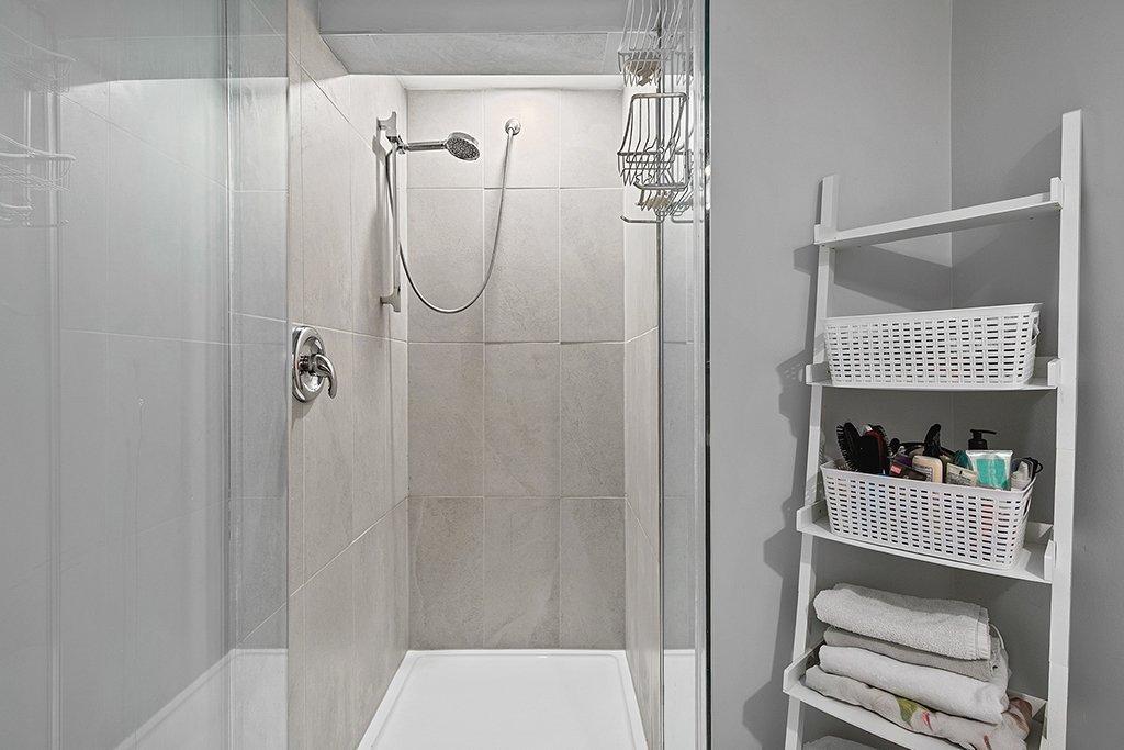 









305


Rue Alfred-Léon

,
Gatineau (Aylmer),




QC
J0X2X1

