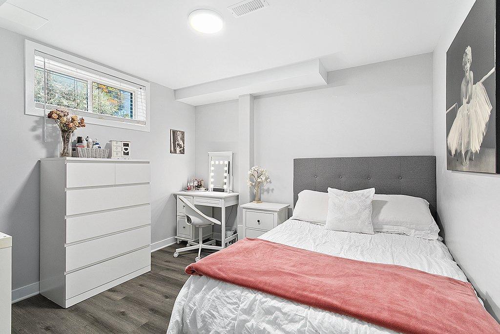 









305


Rue Alfred-Léon

,
Gatineau (Aylmer),




QC
J0X2X1

