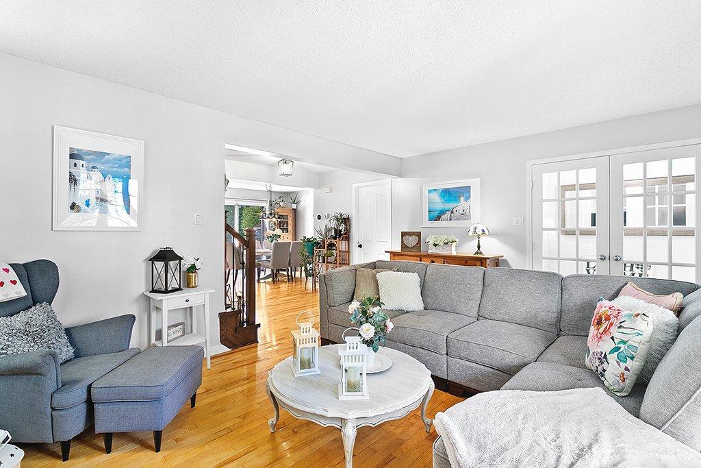 









305


Rue Alfred-Léon

,
Gatineau (Aylmer),




QC
J0X2X1

