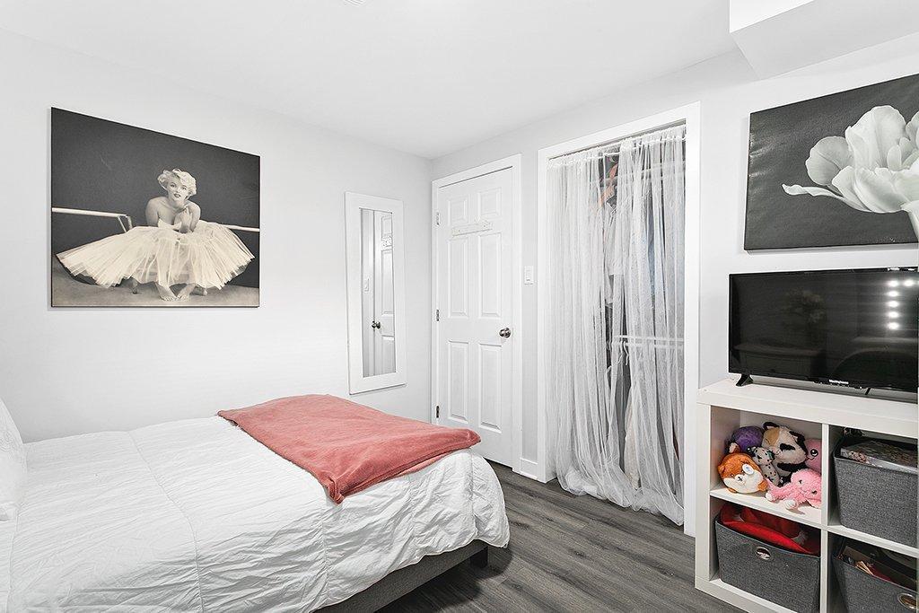 









305


Rue Alfred-Léon

,
Gatineau (Aylmer),




QC
J0X2X1

