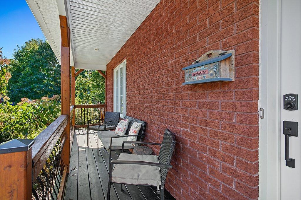 









305


Rue Alfred-Léon

,
Gatineau (Aylmer),




QC
J0X2X1

