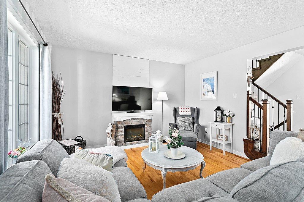 









305


Rue Alfred-Léon

,
Gatineau (Aylmer),




QC
J0X2X1

