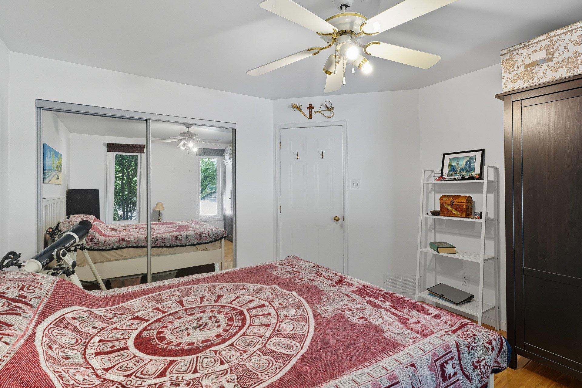 









1154


Rue de Neuville

,
Gatineau (Masson-Angers),




QC
J8M2C2


