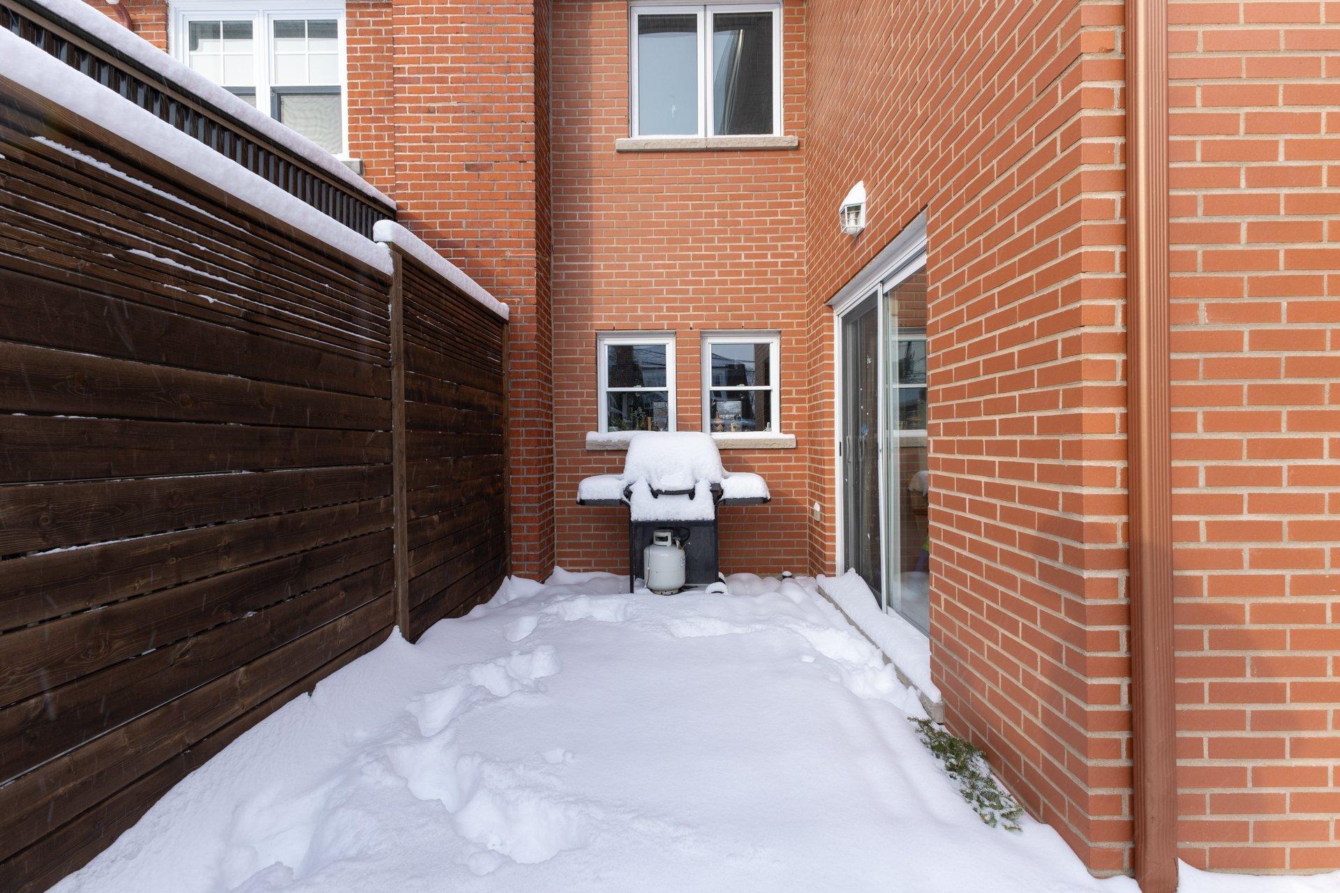 









1284


Rue Beatty

,
Montréal (Verdun/Île-des-Soeurs),




QC
H4H1Y1

