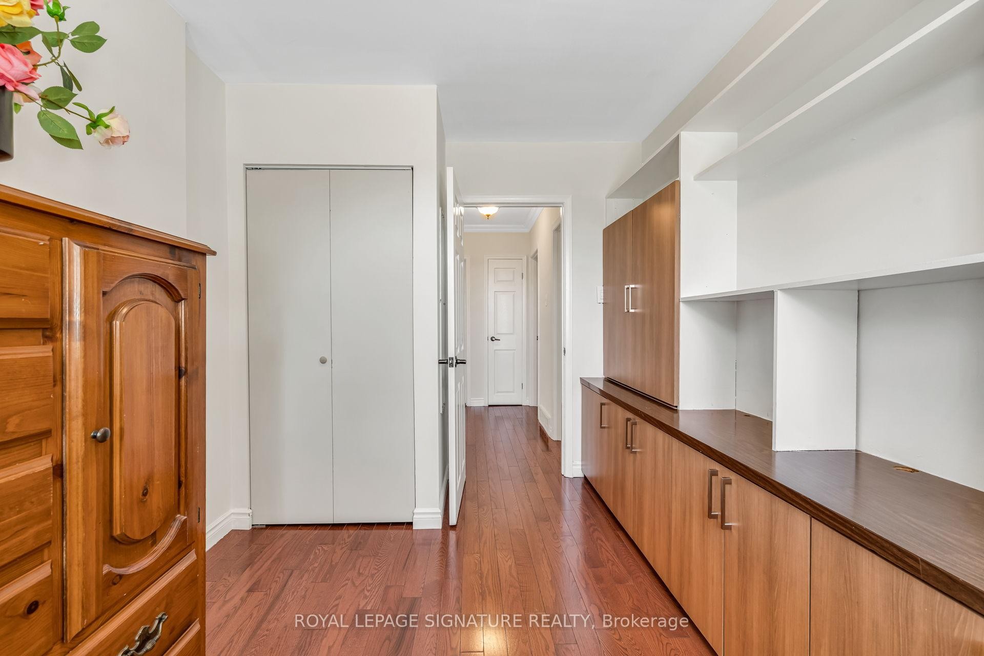 









68


Mount Olive

Drive,
Toronto,




ON
M9V 2C8

