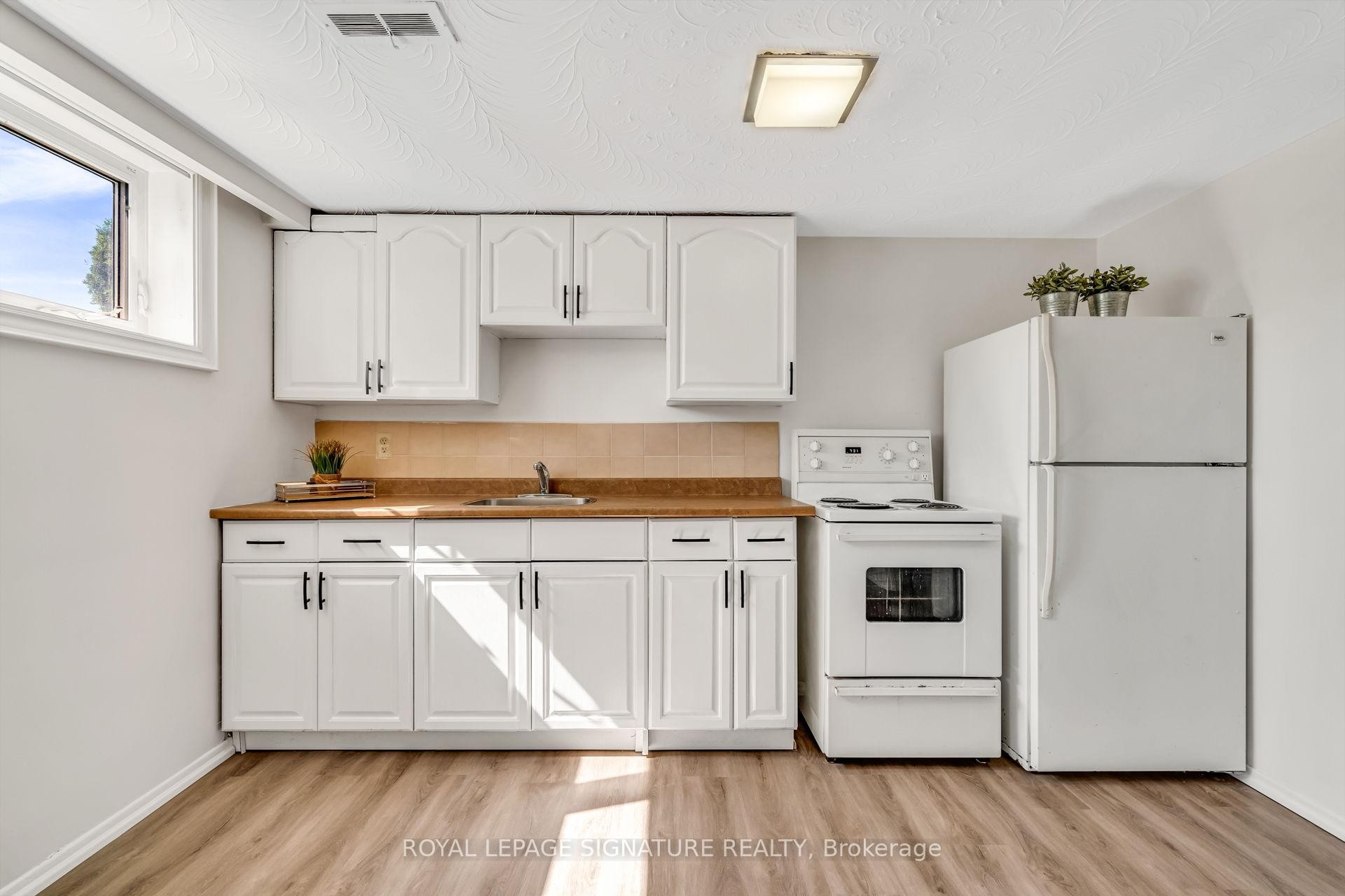 









68


Mount Olive

Drive,
Toronto,




ON
M9V 2C8

